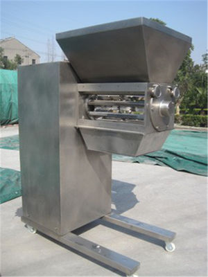 कोई डेड एंगल YK 20kg / H ऑसिलेटिंग ग्रैनुलेटर मशीन